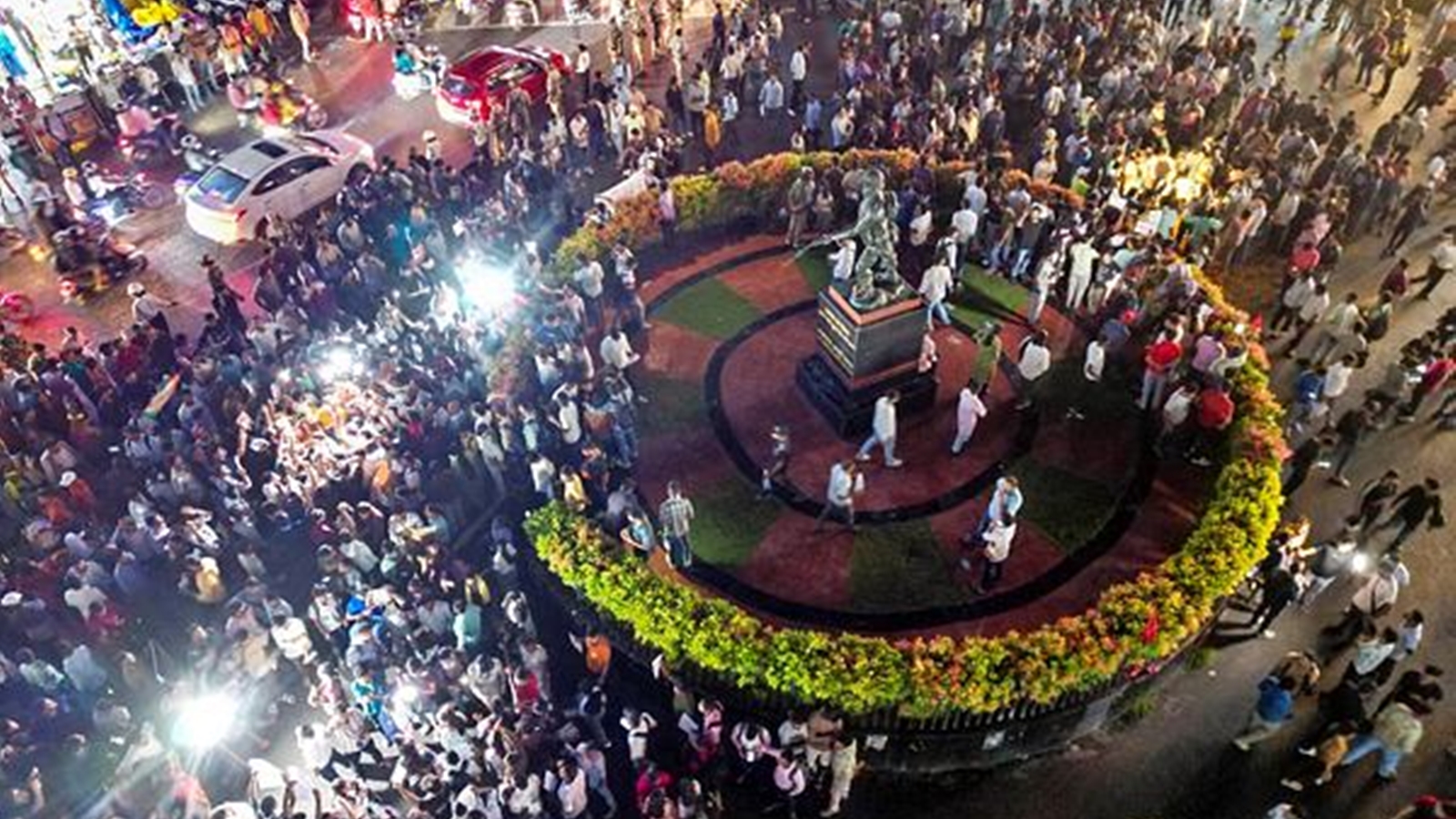 Cong team to meet Soren today as Ranchi job protest tests ties