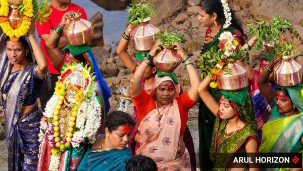 Members of the Wadar community in Pune perform the sacred annual Mahalaxmi Akad Pooja on the banks of the Mutha River