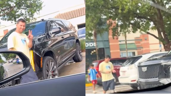 Messi flashed a peace sign to the fan who spotted him in Florida