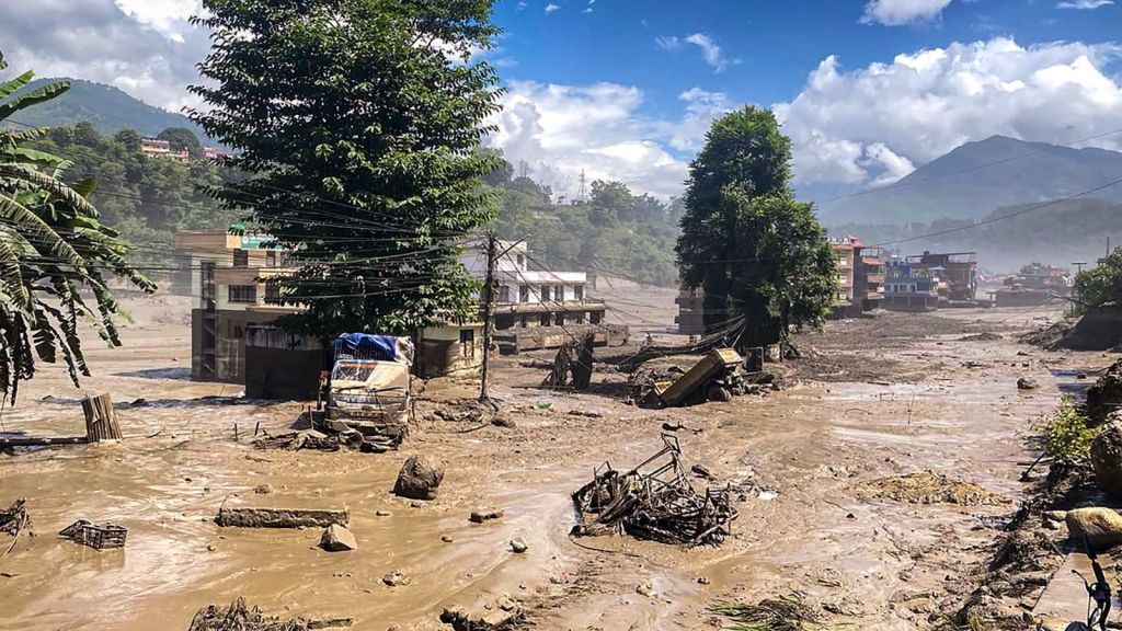 after-nepal-flash-floods-tourism-board-says-105-indian-travellers