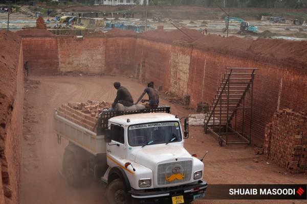 Several migrants work at Kashmir's brick kilns