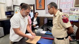Rahul Gandhi reached the Mandir Marg Police Station on Friday.
