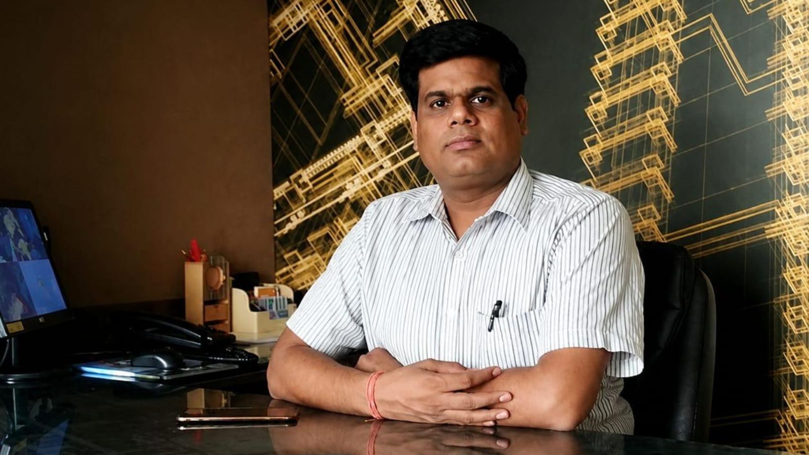 Pune man washed vessels for Rs 3 a day, has Rs 160 crore-company today Pune man washed vessels for Rs 3 a day, has Rs 160 crore-company today