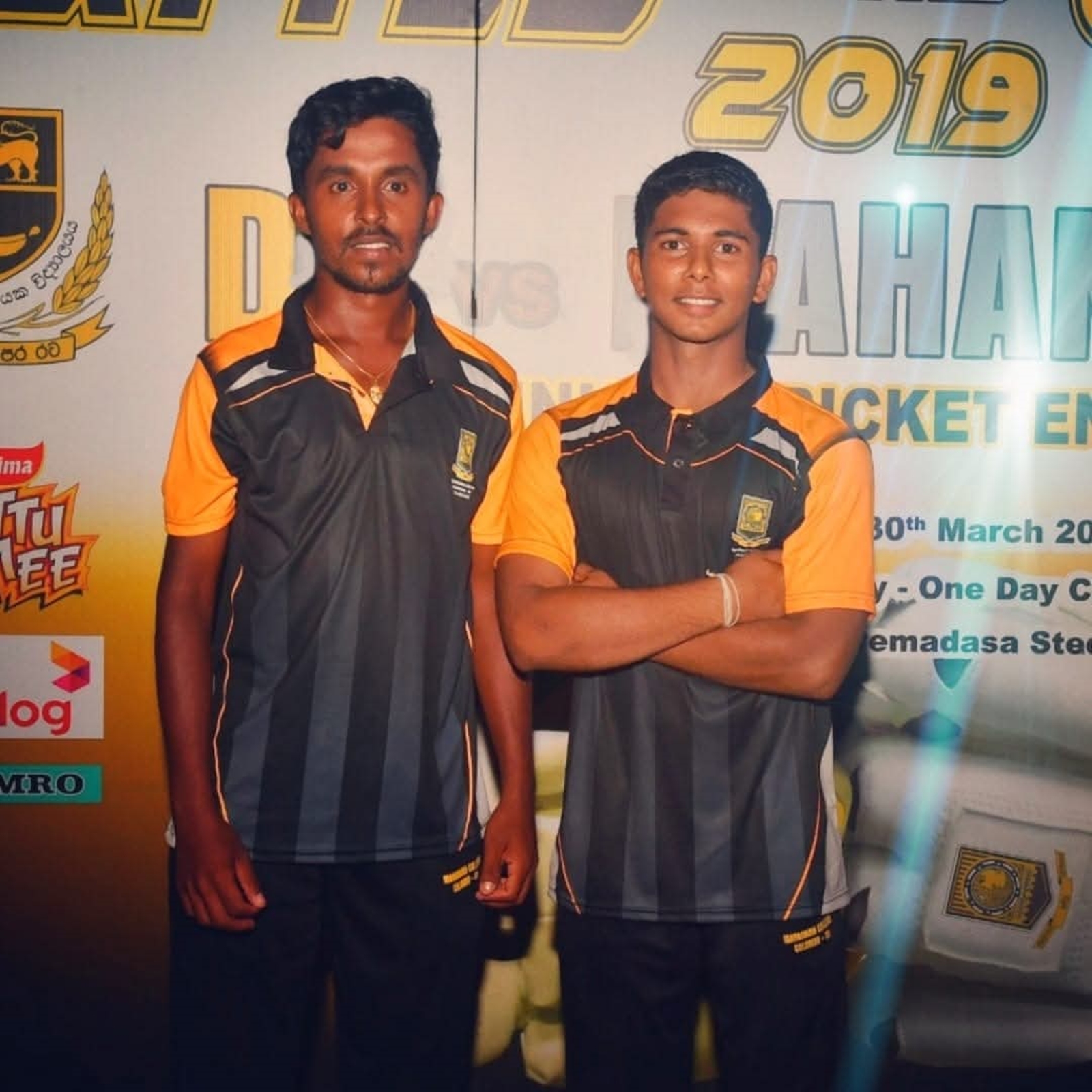 Sonal Dinusha with his coach Sonal Dulshan Elwalage