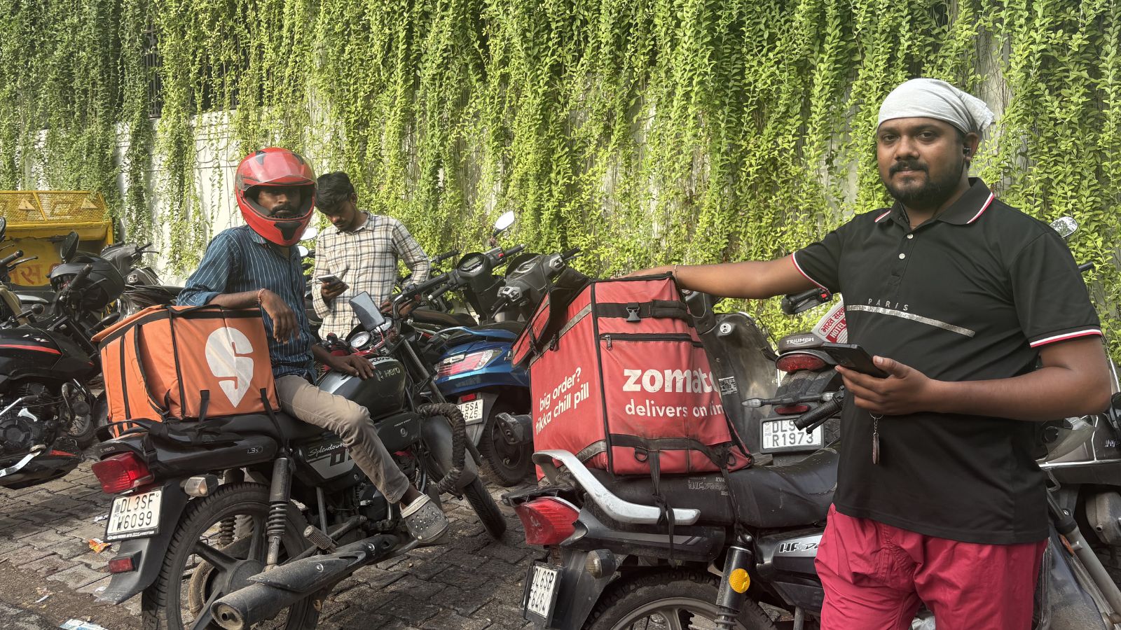 EV fleet, driver welfare fund: Maharashtra could tighten norms for food delivery apps