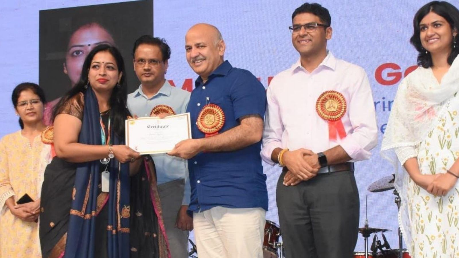 Suman Goel felicitated with State Teachers Award in 2022.