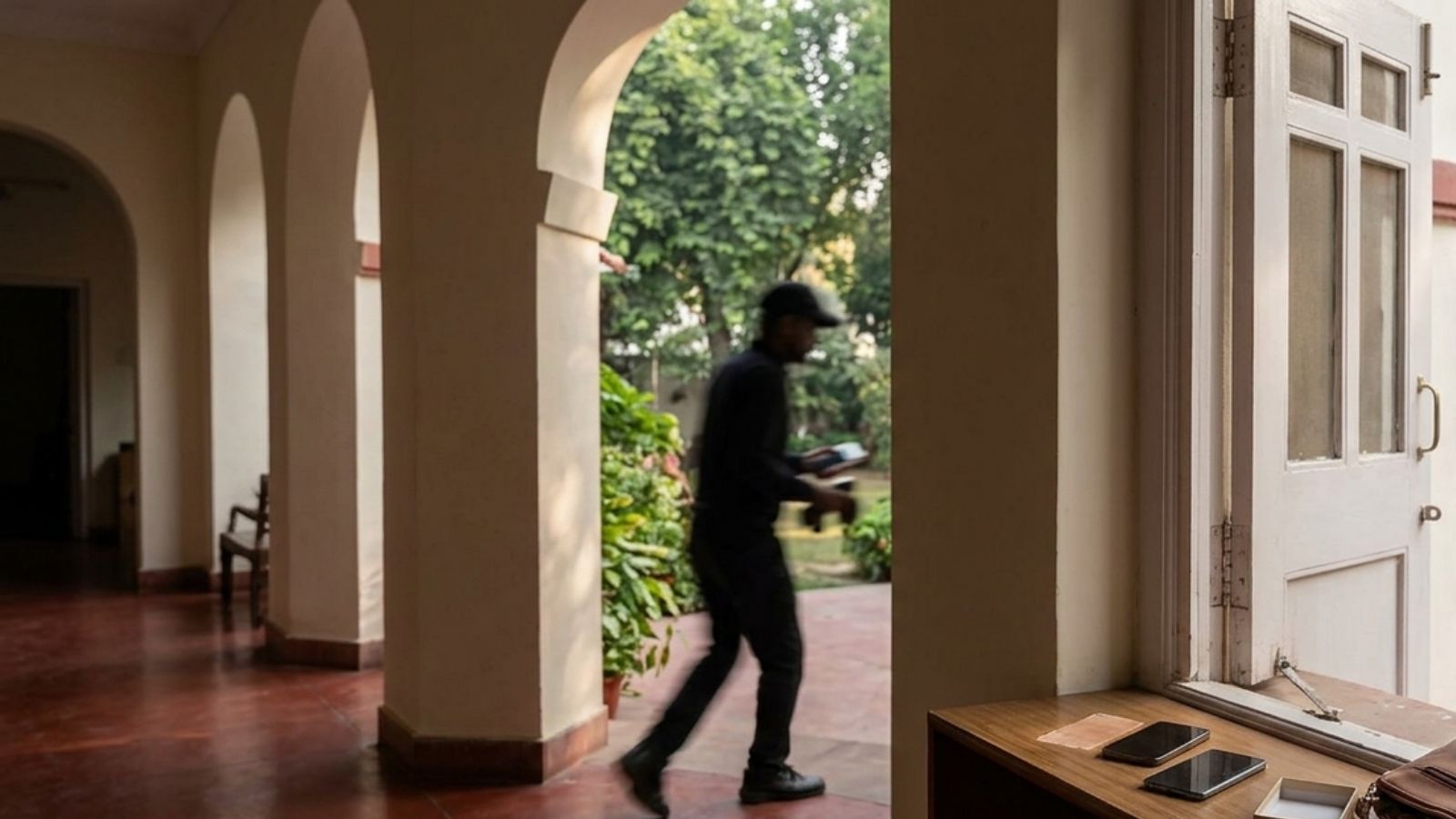 Delhi Police Arrest Suspect in Burglary at DCP's Kaka Nagar Residence