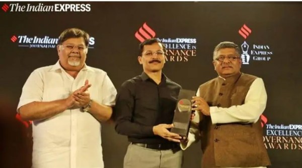 ias tukaram mundhe governance award indian express
