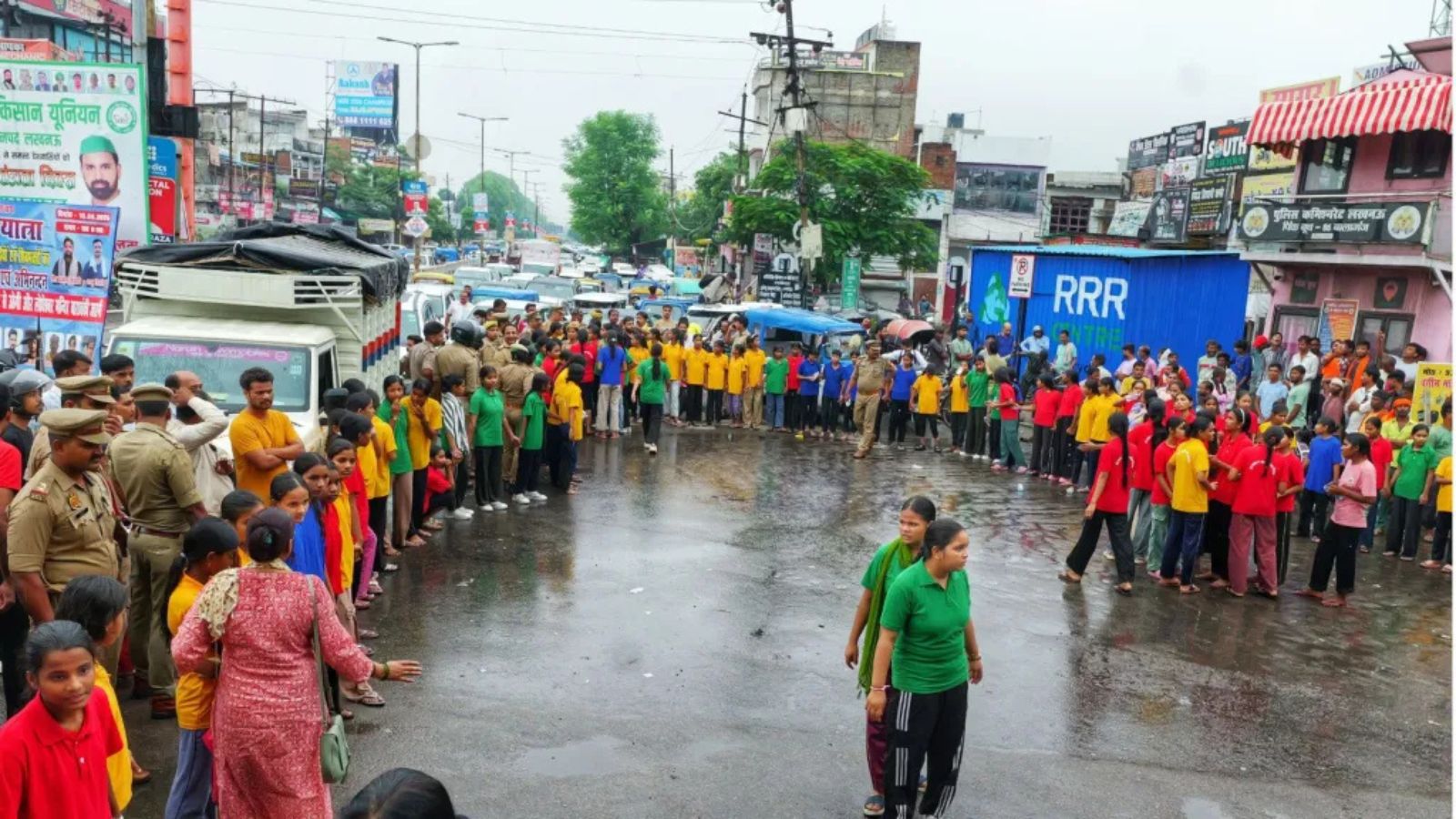 Students Lured with Biscuits to Protest: UP Police Register FIR in Kannauj