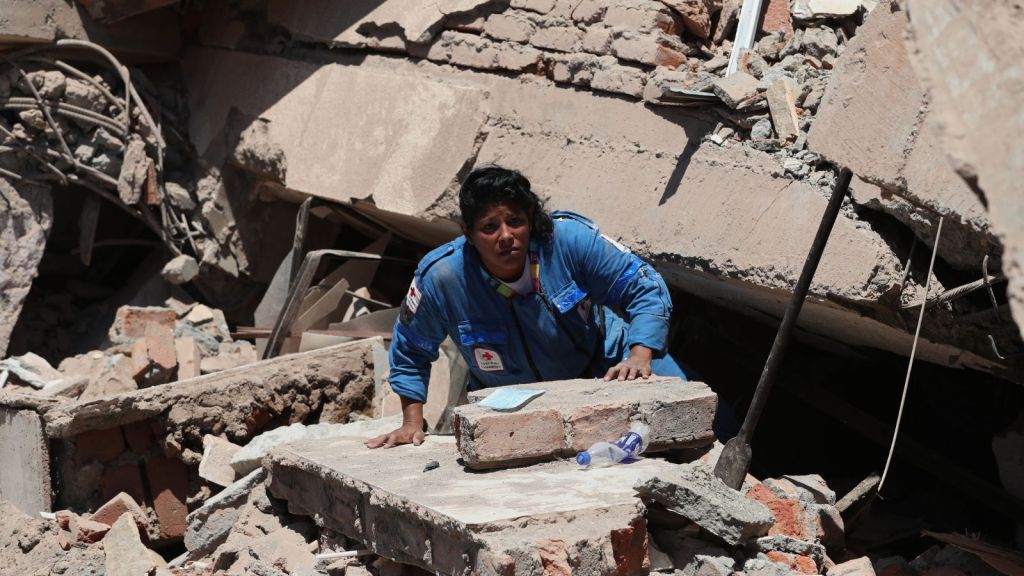 Rescue teams search collapsed building in Cali after Colombia earthquake
