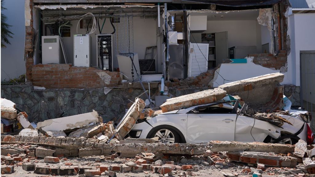 Earthquake Live Updates
