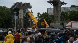 Mumbai metro 2B crane breakdown