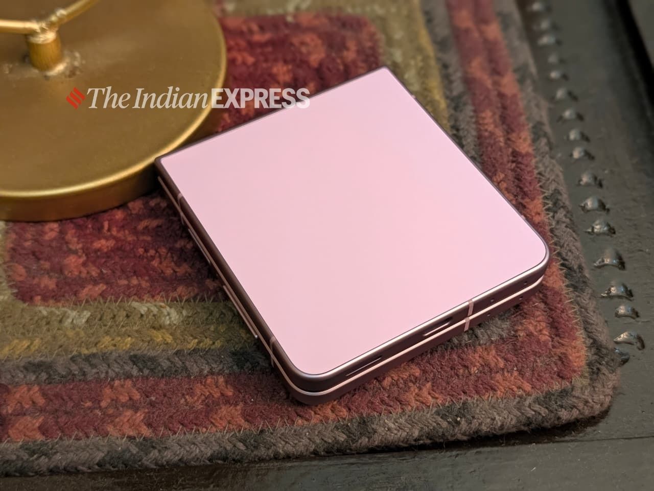 Samsung Galaxy Z Flip 8