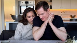 Should couples not sleep next to each other? (Magnific)