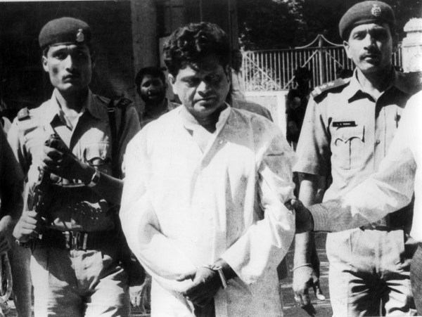 Notorious Gujarat gangster Abdul Latif arrested by Gujarat ATS and CBI in the Jama Masjid, New Delhi being brought to Ahmedabad. Express archive photo by Harsh Shah 11.10.1995