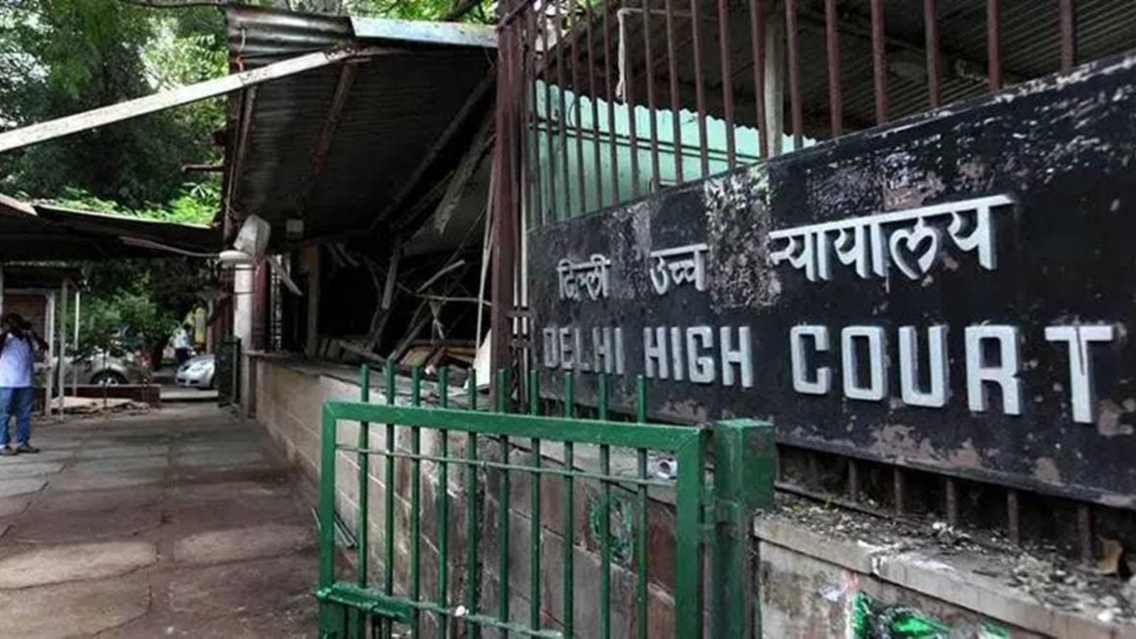 In tax dispute over judges' benefits, Delhi High Court orders halt to processing their ITRs