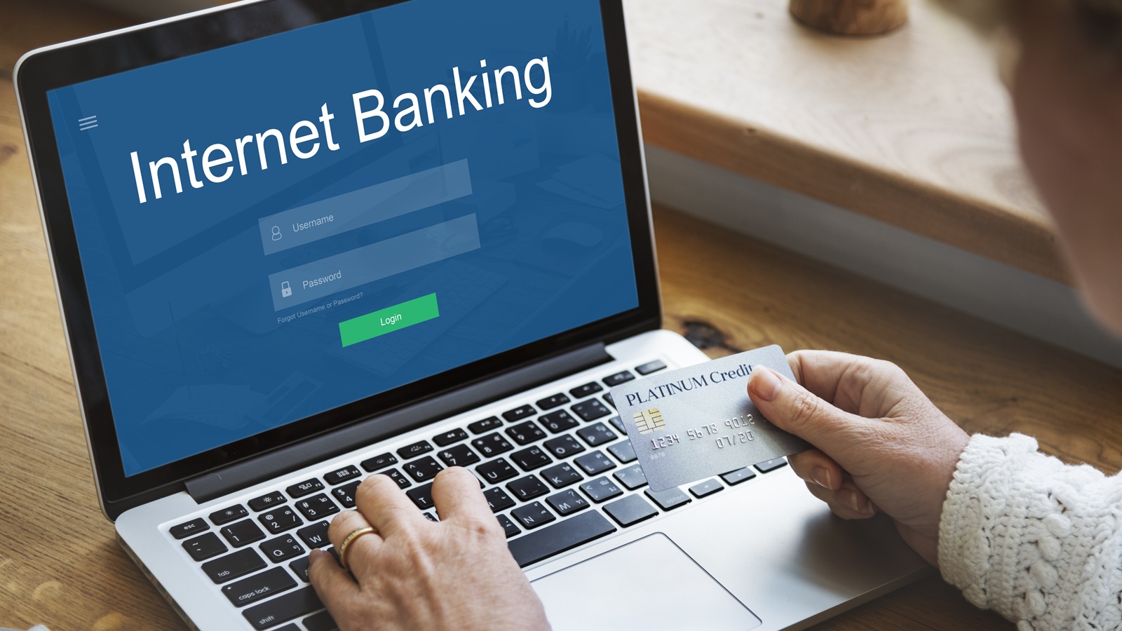 friends sharing bank account