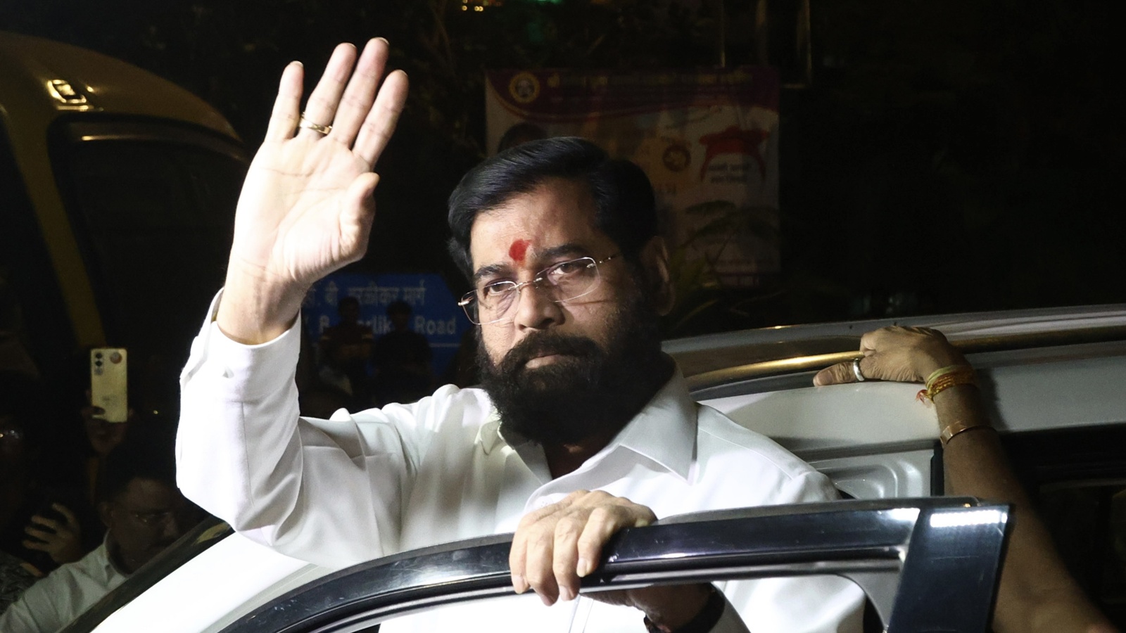 'Need clarity on what constitutes majority within a political party': SC remarks on row over Shiv Sena split