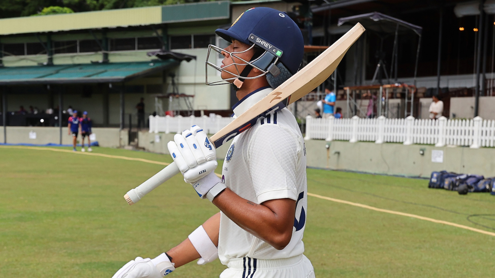Jaiswal falls for two-ball duck as left-arm pace struggle continues in SL warm-up