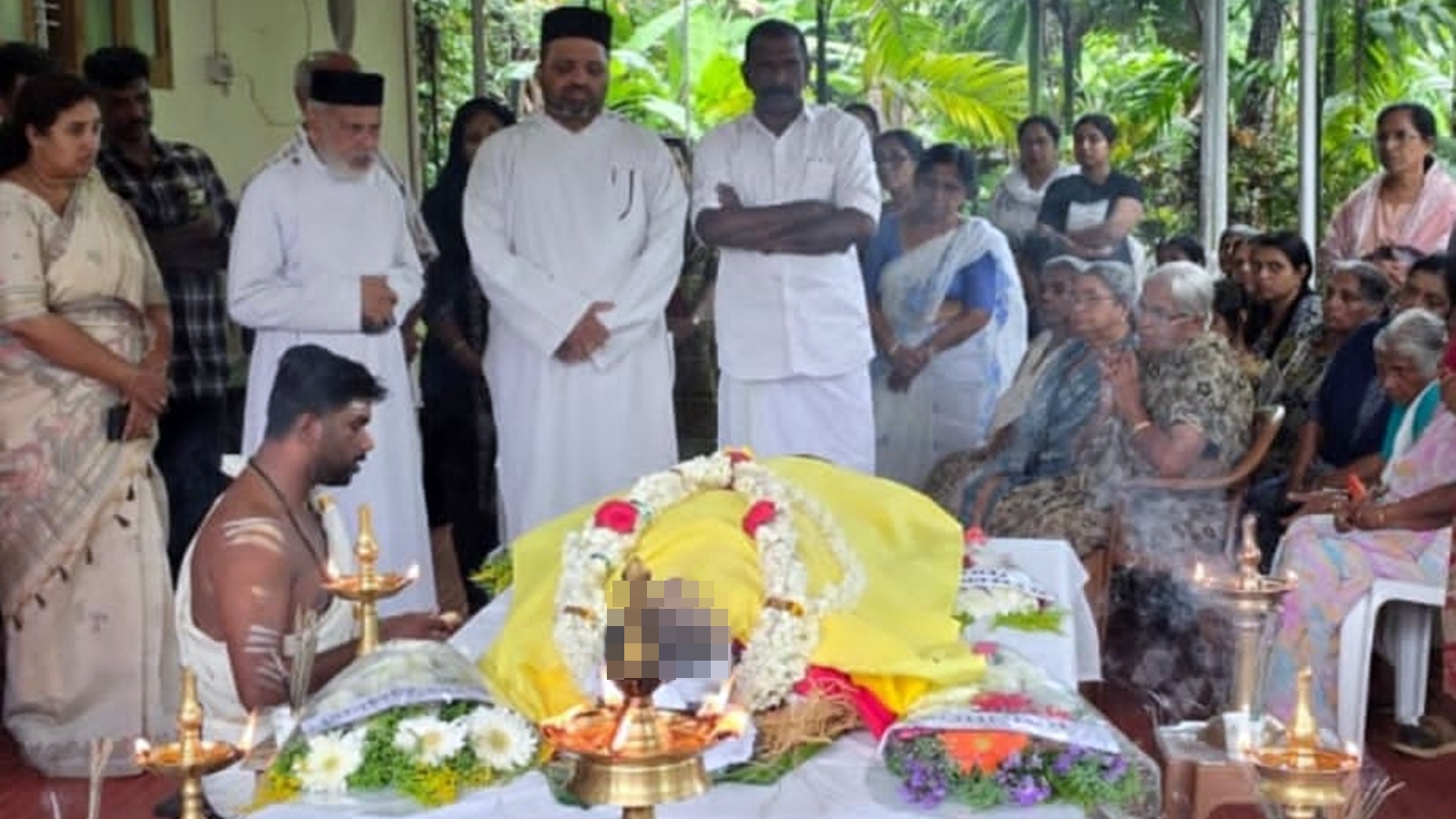 A Kerala story: Hindu rites at Christian priest home as family bids adieu to help of 26 years