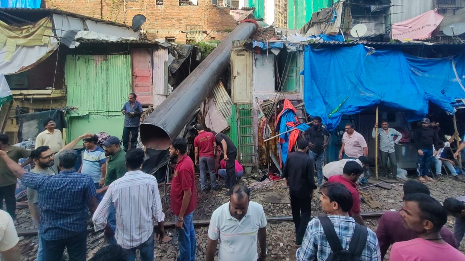 Eight Injured as Crane Collapses During MHADA Demolition Drive in Mumbai's Kurla