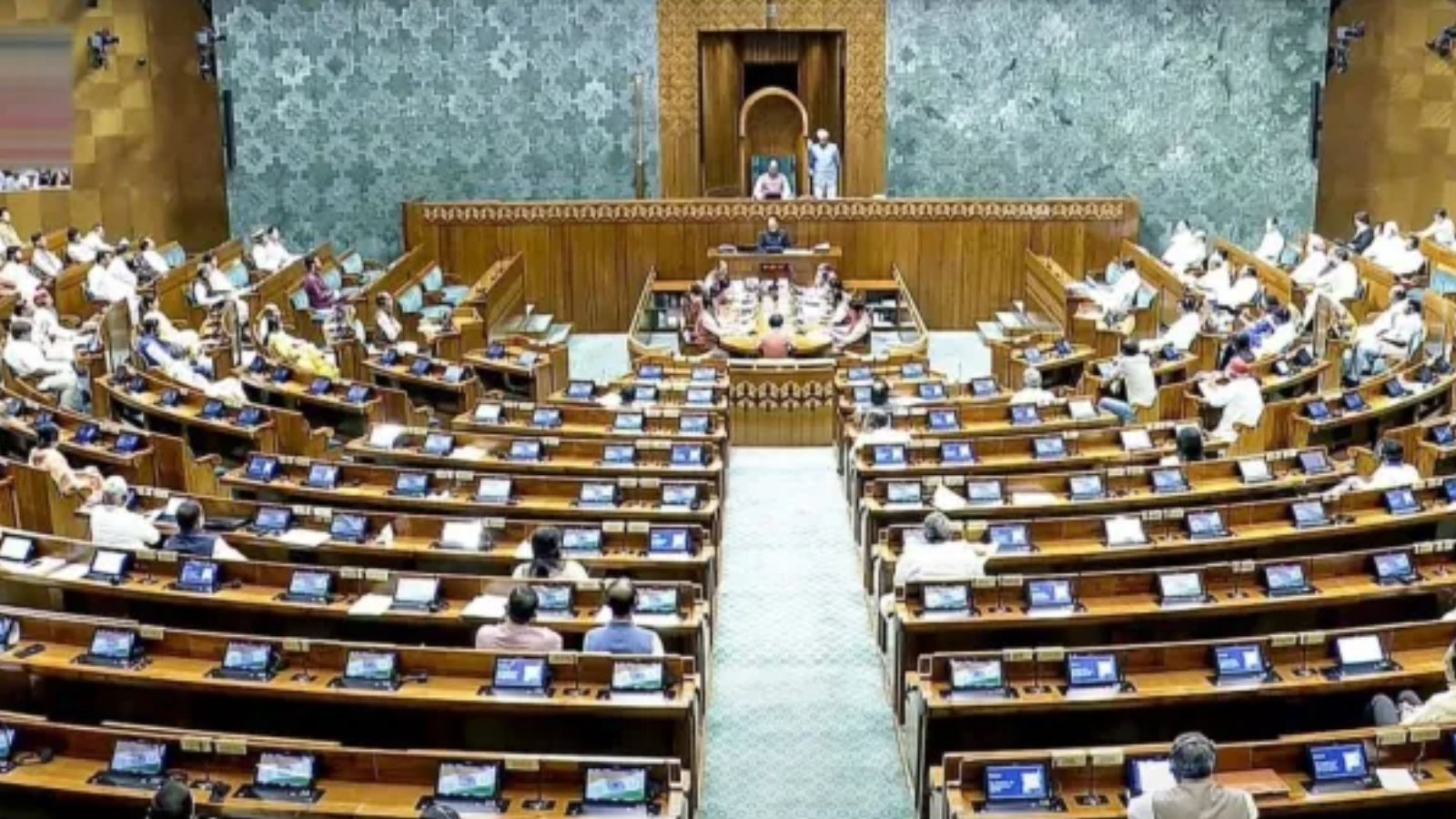 Amid din, Lok Sabha passes Bill to set up panel to select chiefs and members of tribunals