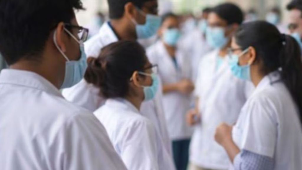 Government on screening test for foreign medical graduates, screening test for foreign medical graduates, foreign medical graduates, Foreign Medical Graduates exam, Indian express news, current affairs