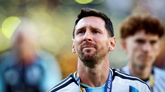 FILE PHOTO: Soccer Football - FIFA World Cup 2026 - Final - Spain v Argentina - New York/New Jersey Stadium, East Rutherford, New Jersey, U.S. - July 19, 2026 Argentina's Lionel Messi looks dejected after losing the World Cup final REUTERS/Agustin Marcarian/File Photo