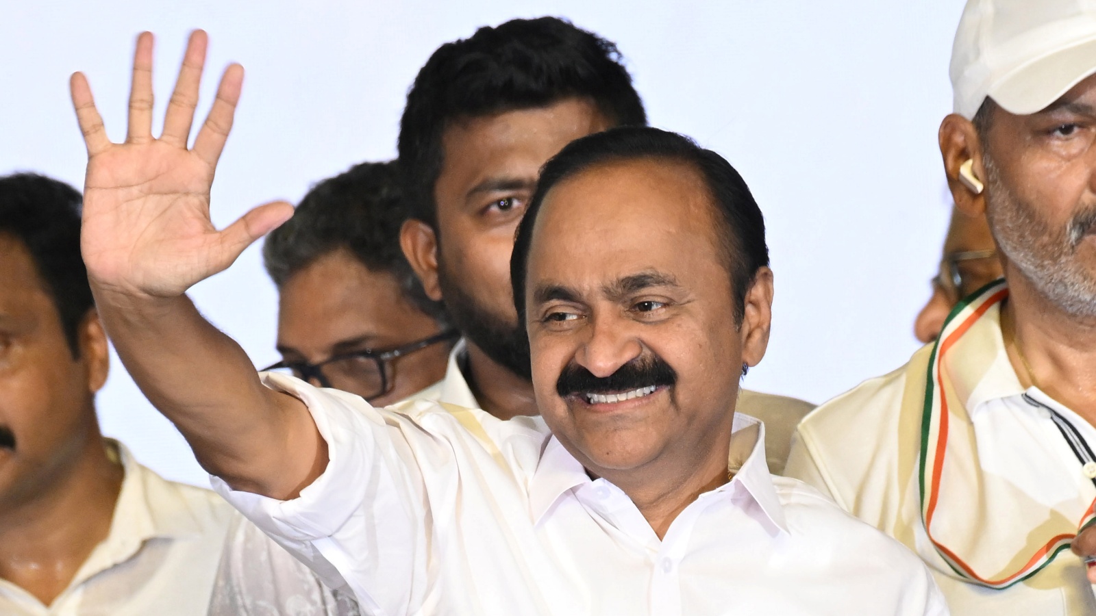केरल में PM SHRI योजना पर सियासी घमासान: IUML के विरोध के बाद कांग्रेस का यू-टर्न
