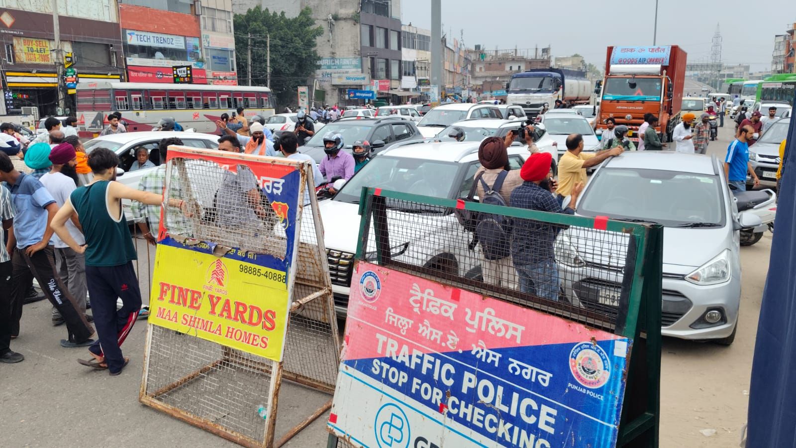 पंजाब बंद: सिख कैदियों की रिहाई की मांग को लेकर राज्यव्यापी प्रदर्शन, 7,500 स्कूल बंद
