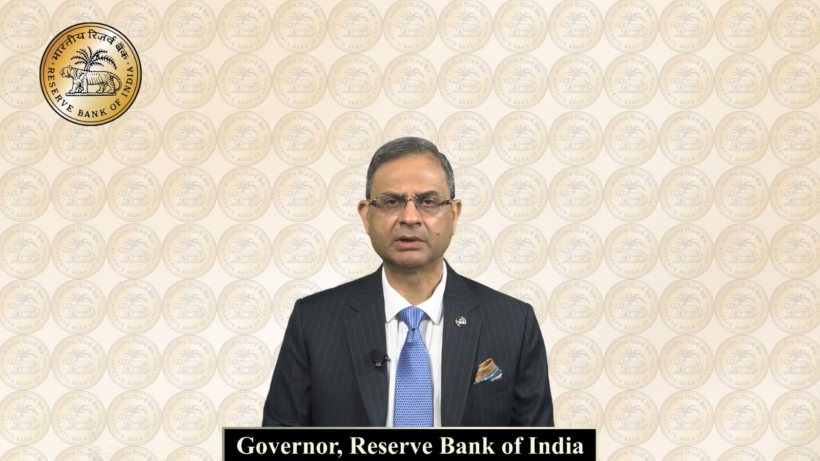 RBI holds lending rate at 5.25%, says India is fastest growing big economy