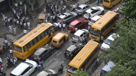 “There is 12-15 minutes of congestion when students arrive at the school and leave the school", a school principal said. (AI generated image)