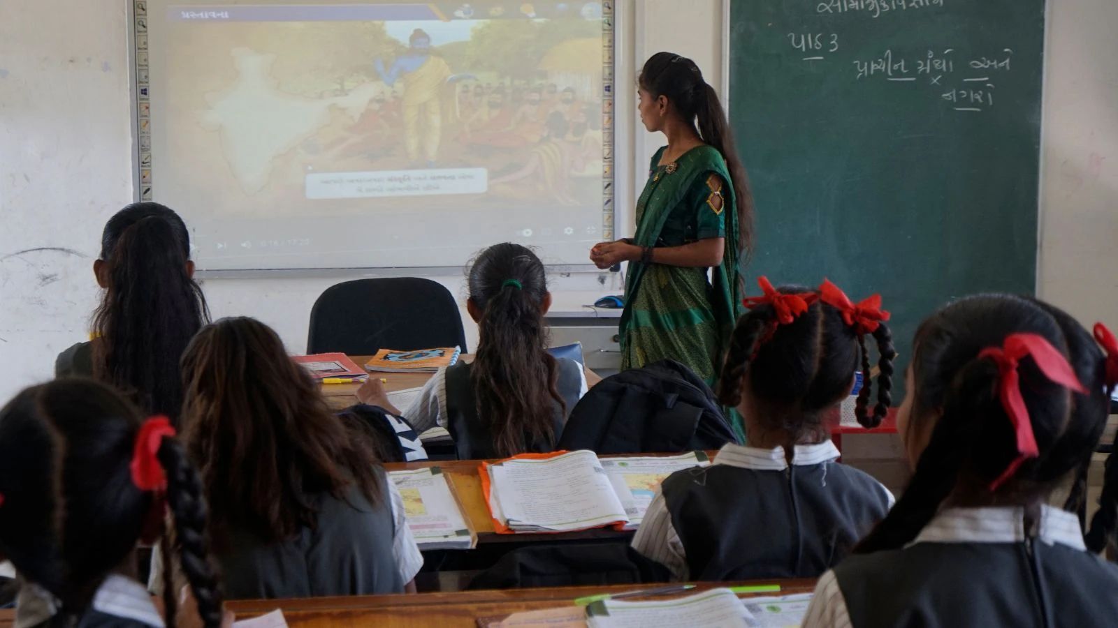 केरल में घटती जन्म दर का शिक्षकों पर गहरा संकट: खाली रह रहे सरकारी स्कूल