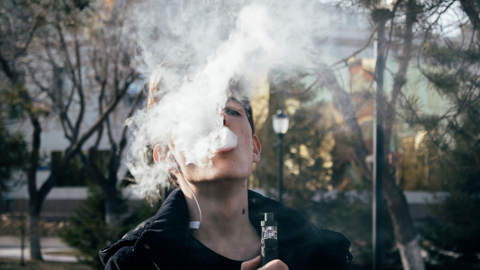 Teen vaping may fuel nicotine addiction later in life, study finds