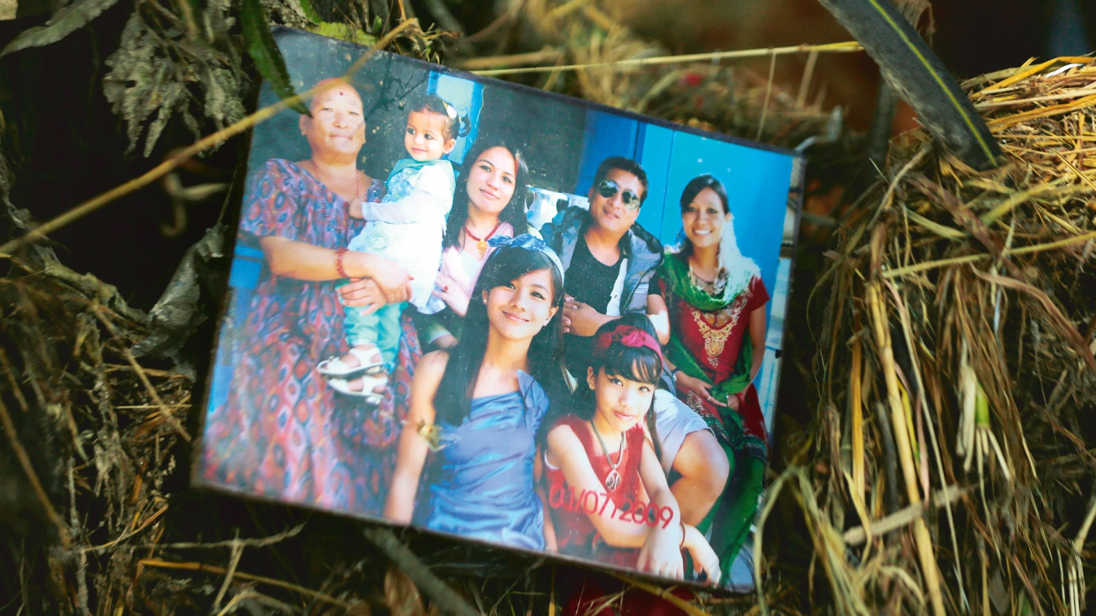 Nepal floods: The family in the photograph