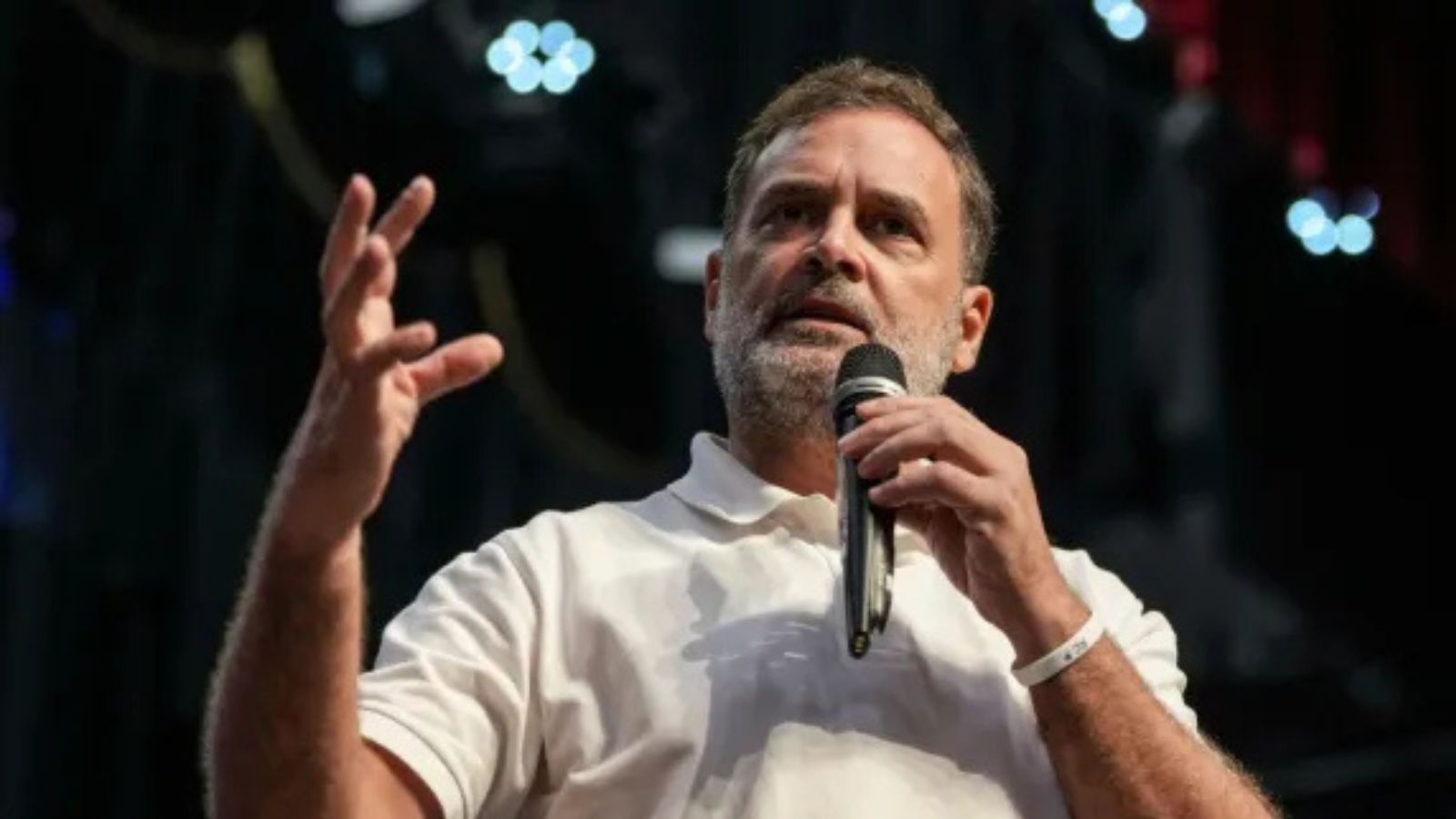All matters treated equally: Supreme Court to petitioner after ‘delay’ in Rahul Gandhi army defamation case