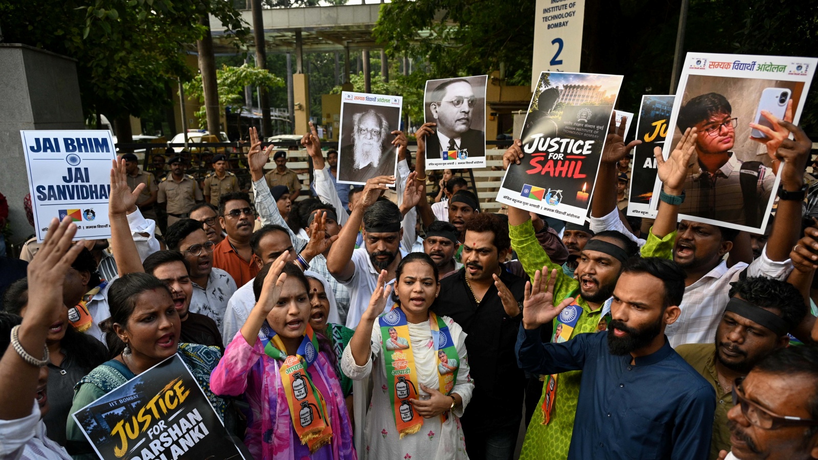 IIT Bombay suicide, IIT-B student dies by suicide, iit Bombay student dies by suicide, IIT Bombay, IIT Bombay students protest, ChatGPT, examination question paper on ChatGPT, Mumbai news, Maharashtra news, Indian express, current affairs