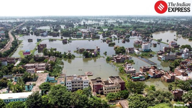 Authorities sounded an alert in downstream areas after the water level of the Ganga crossed the "flood mark" at Sultanganj in Bhagalpur district on Tuesday, officials said