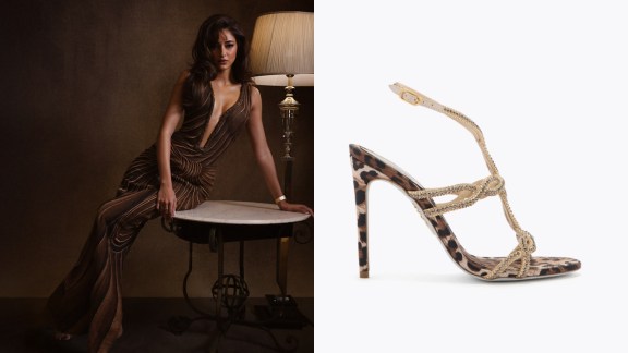 Ananya Panday heels viral