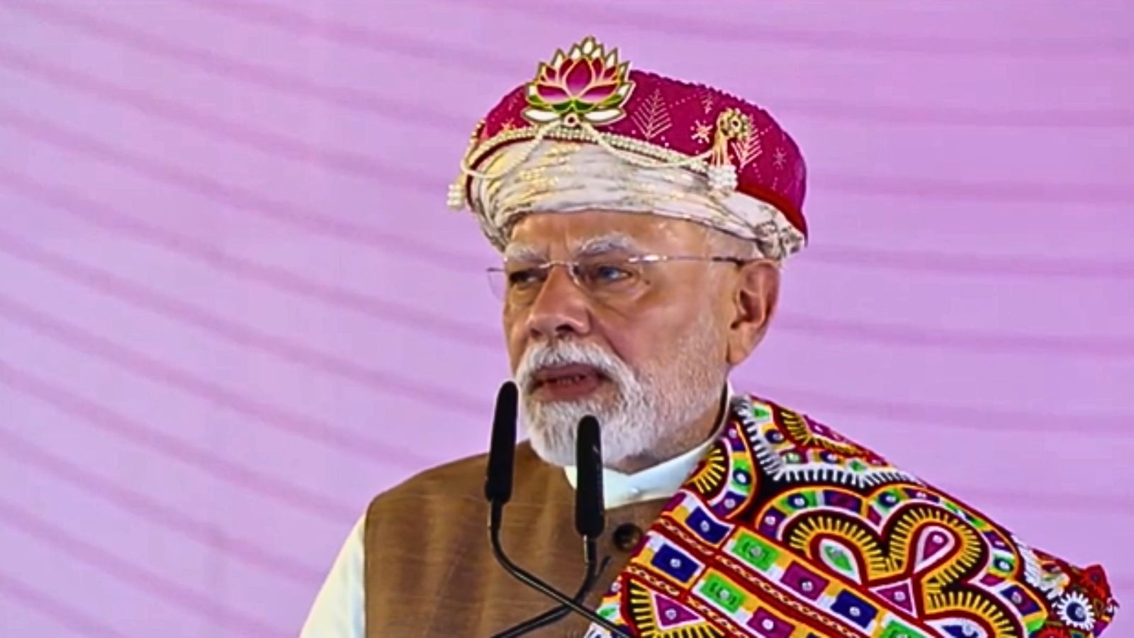 Modi’s Birthday Diya Celebrations Draw Praise and Sharp Criticism