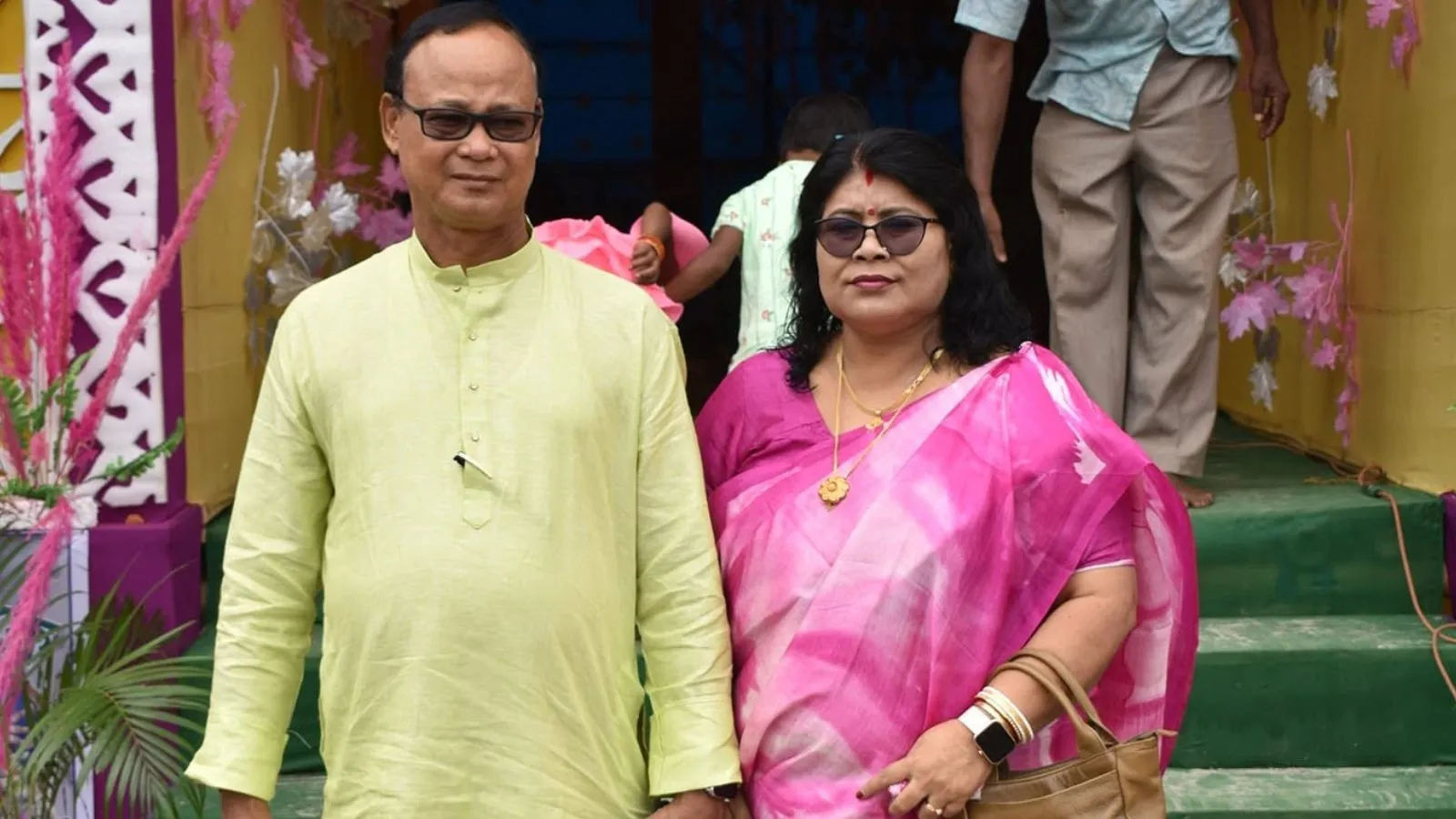 Are TMC rebel MPs set to join BJP after Durga Puja? Remark sparks Bengal buzz
