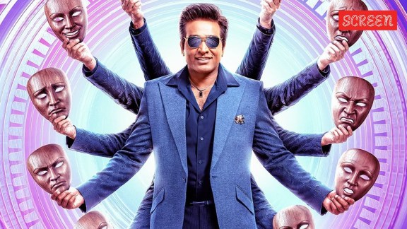 Bigg Boss 10 Tamil Live Updates: Vijay Sethupathi is back as host.