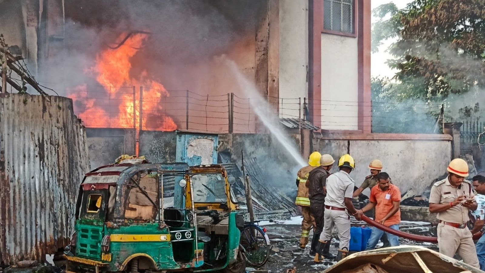 Massive fire at CESC facility in Panihati, transformer blast suspected