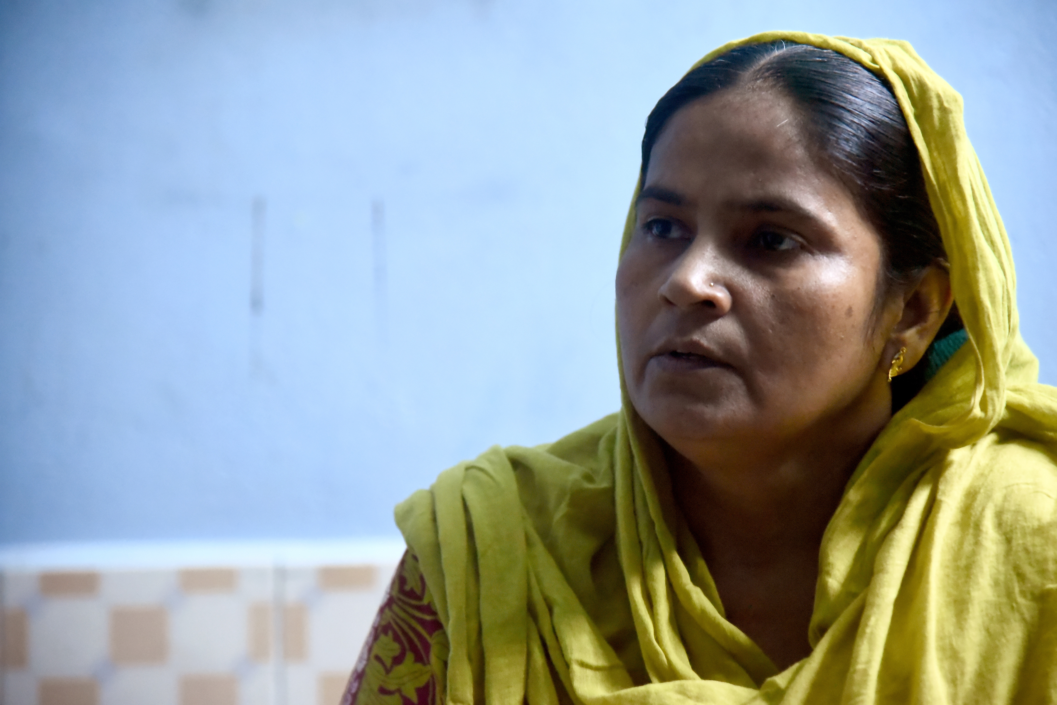 Hasina has been preparing for Sahil's return, buying T-shirts for him