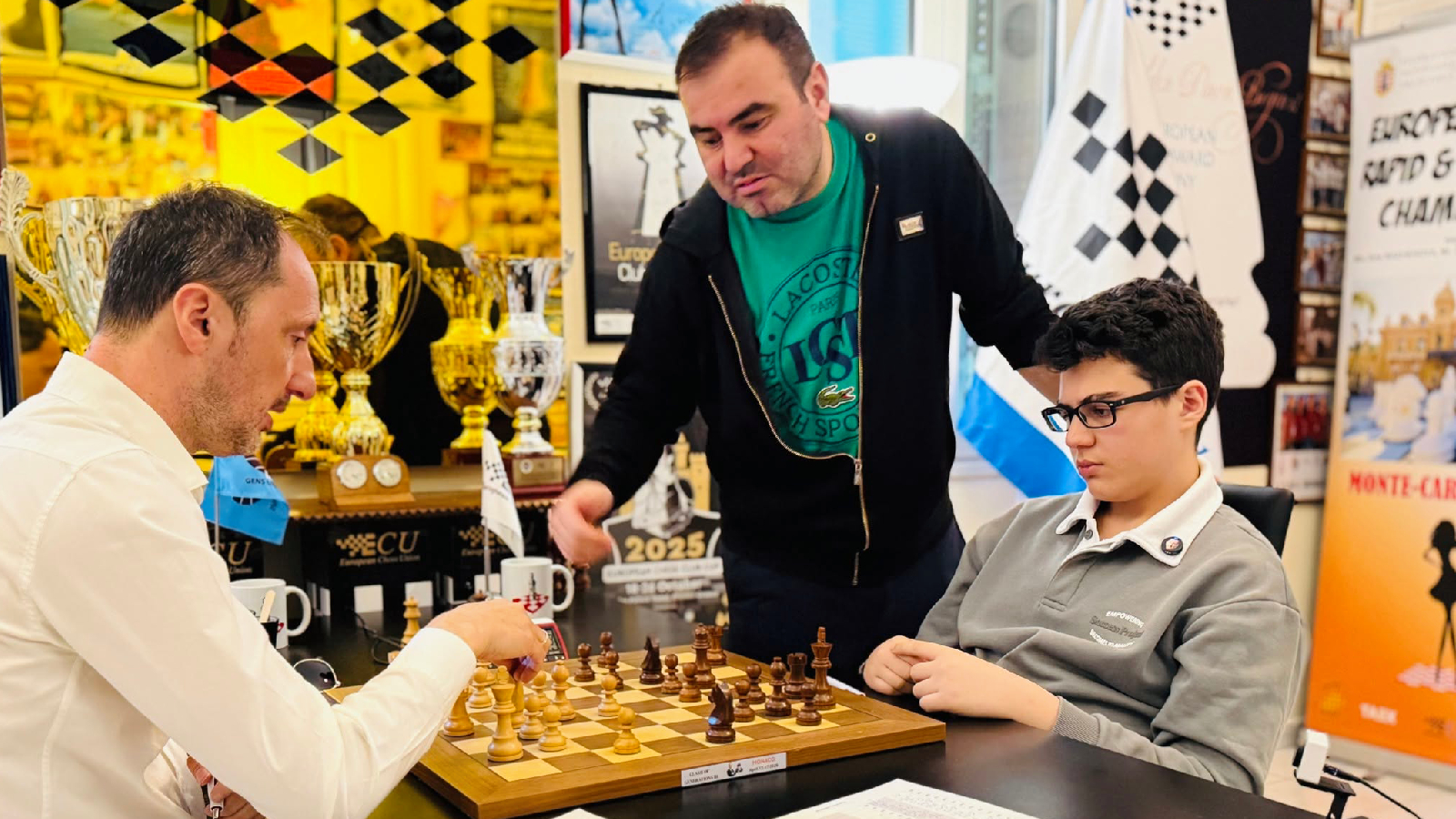 Erdogmus with MamedyarovCredit: Selim Gurcan/Monte-Carlo Chess Club