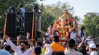 In Latur, police issued a directive to Ganesh mandals across the district to refrain from using DJs, Dolby sound systems and other high-volume amplifiers during the upcoming Ganpati festival.