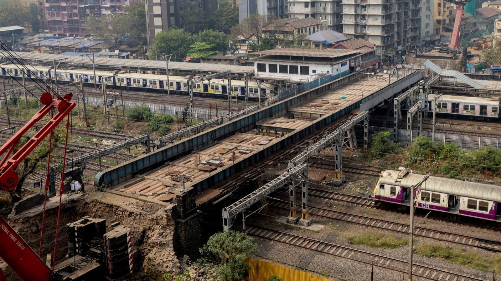 एल्फिंस्टन ब्रिज के पुनर्गठन में देरी: अब 2027 तक होगा इंतजार