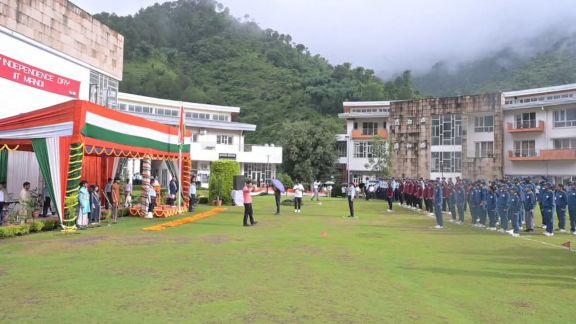IIT Mandi faculty and students in Aug 15 event in the campus.
