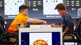 Ian Nepomniachtchi vs Magnus Carlsen in Global Chess League. (Photo: GCL)