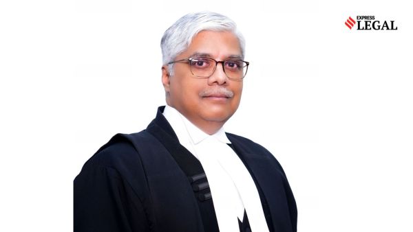 Justice Ravi V Hosmani karnataka high court